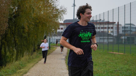 Best251021 Stauselauf 35